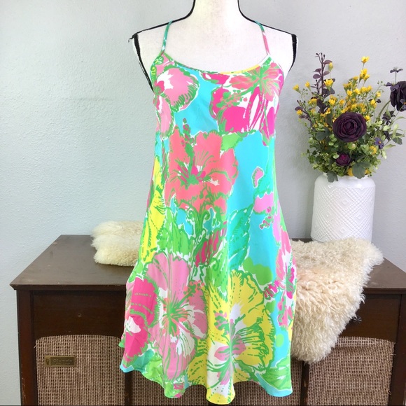 Lilly Pulitzer Dresses & Skirts - Lilly Pulitzer silk tropical floral hibiscus dress